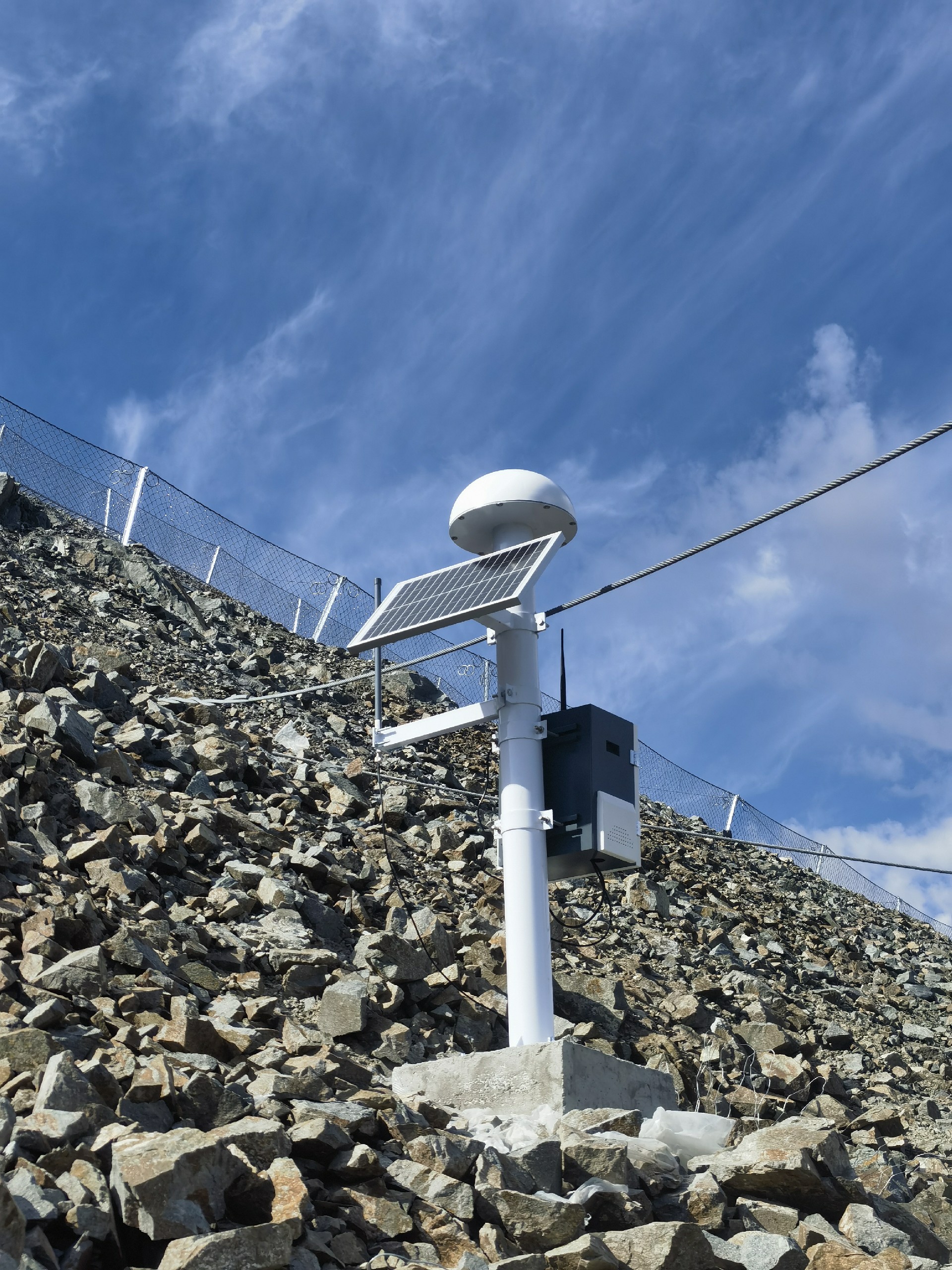 305 線林東至下伙房段公路工程位移監(jiān)測項(xiàng)目 (3).jpg