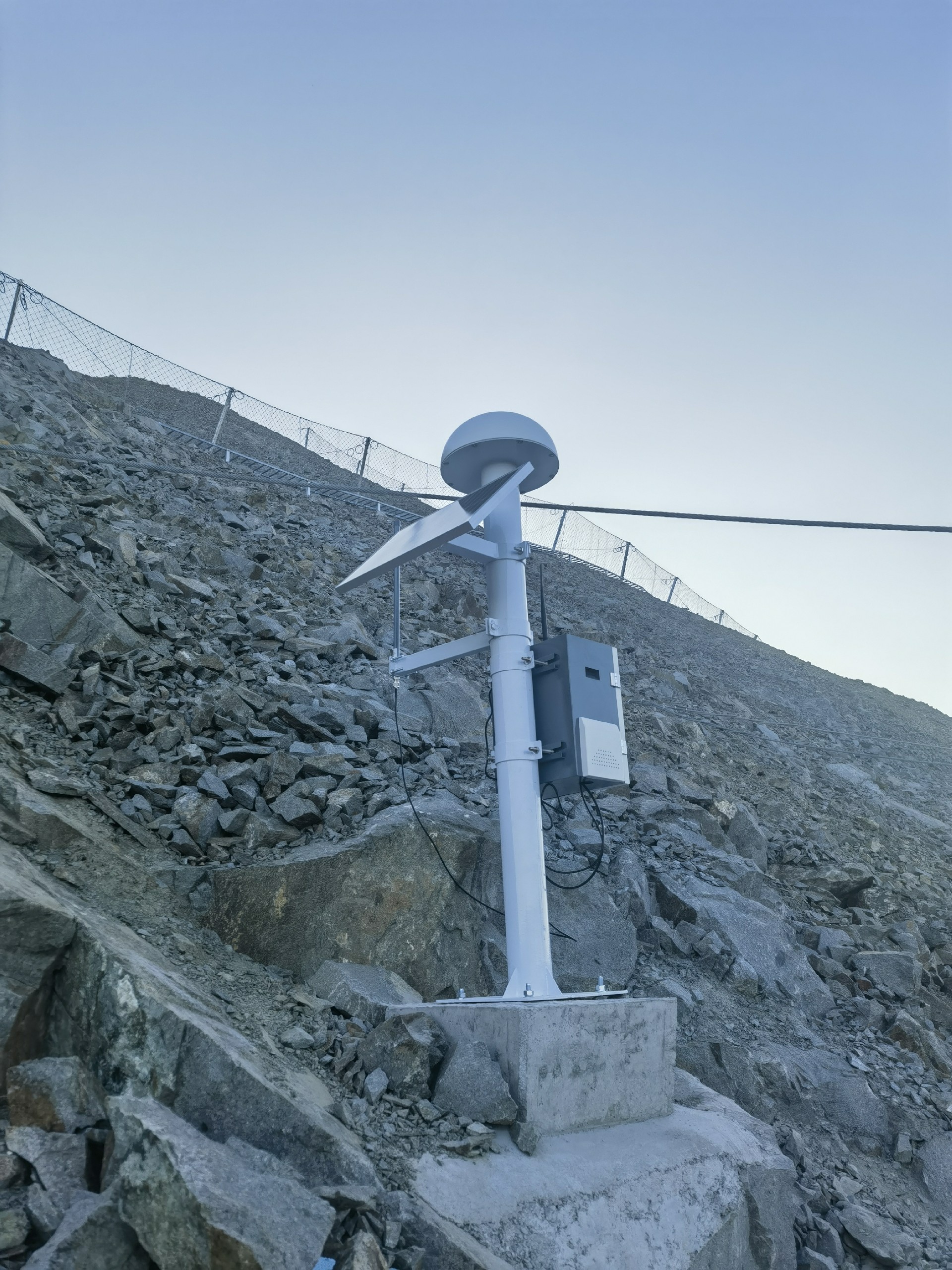 305 線林東至下伙房段公路工程位移監(jiān)測項(xiàng)目 (4).jpg