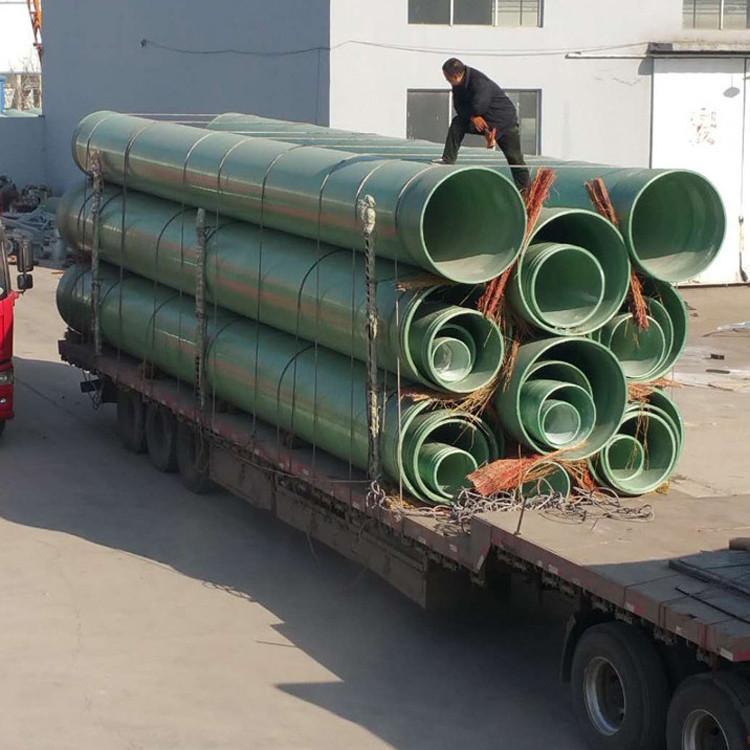 玻璃鋼夾砂管道廠家發(fā)貨現(xiàn)場(chǎng) 玻璃鋼夾砂管道廠家發(fā)貨現(xiàn)場(chǎng)